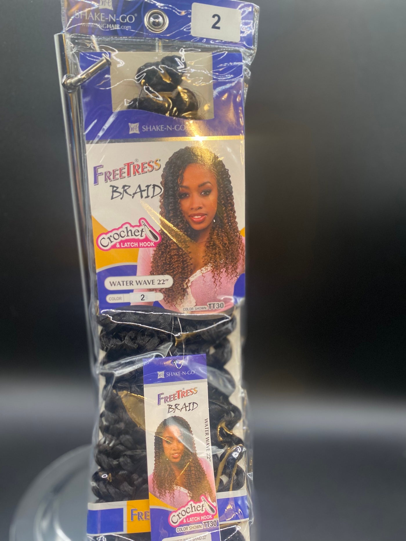 Freetress Synthetic Braiding Hair WATER WAVE BRAID 22"   Weight: 100g Style: Crochet Braiding hair Length: 22inch FREETRESS crochet hair Suitable Dying Colors: None Hair Weft: Machine Double Weft Chemical Processing: Dyed Hair Length: 22inch Hairstyle advantage: Hot style color 2